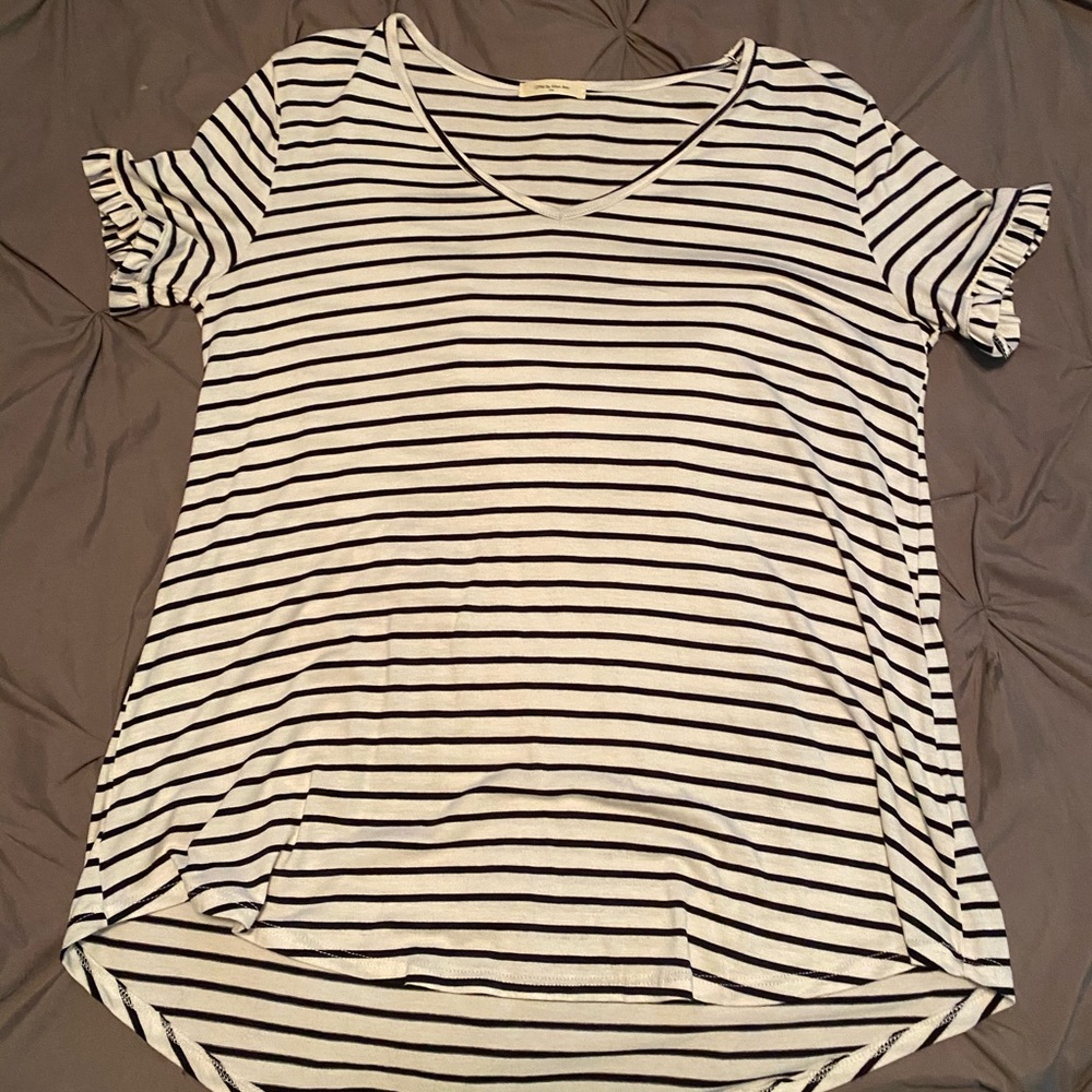 Black & whit striped tee